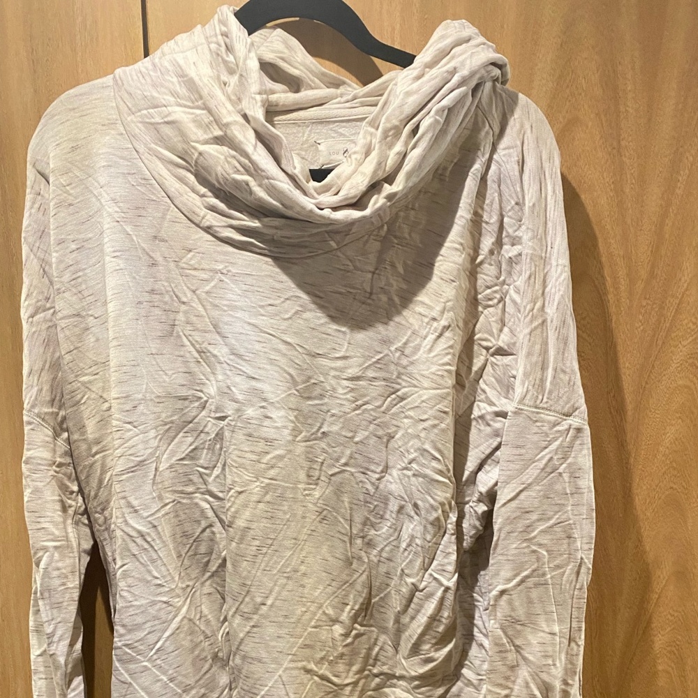 Women’s XL - Lou & Grey super soft sweater